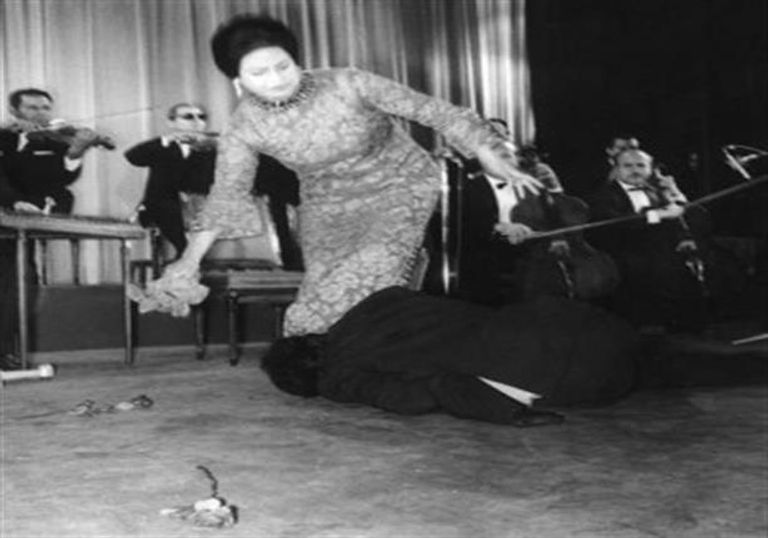 المطربة الكبيرة ميادة الحناوي