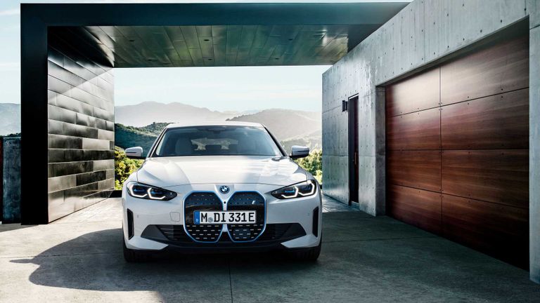 بي إم دبليو i4 بي إم دبليو i4