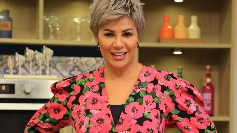 الإعلامية مفيدة شيحة