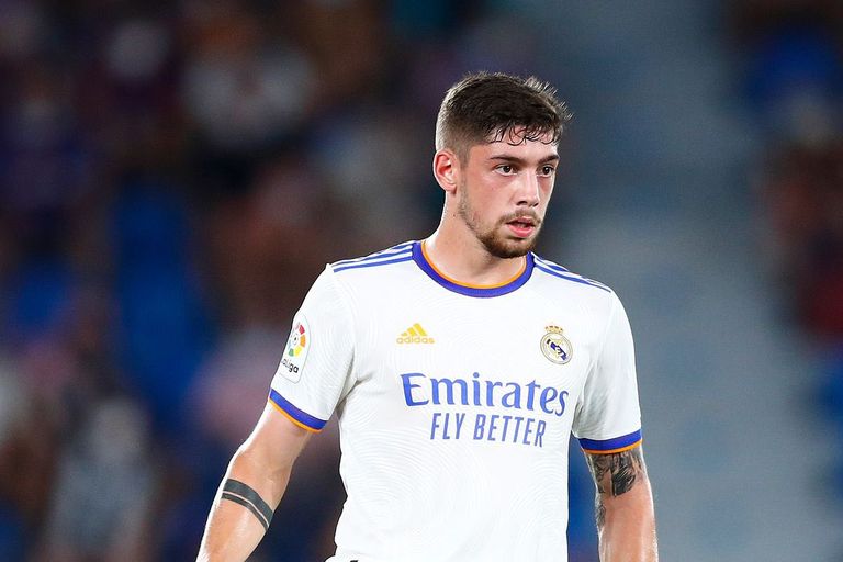 فالفيردي لاعب ريال مدريد ريال مدريد وفياريال في الدوري الإسباني