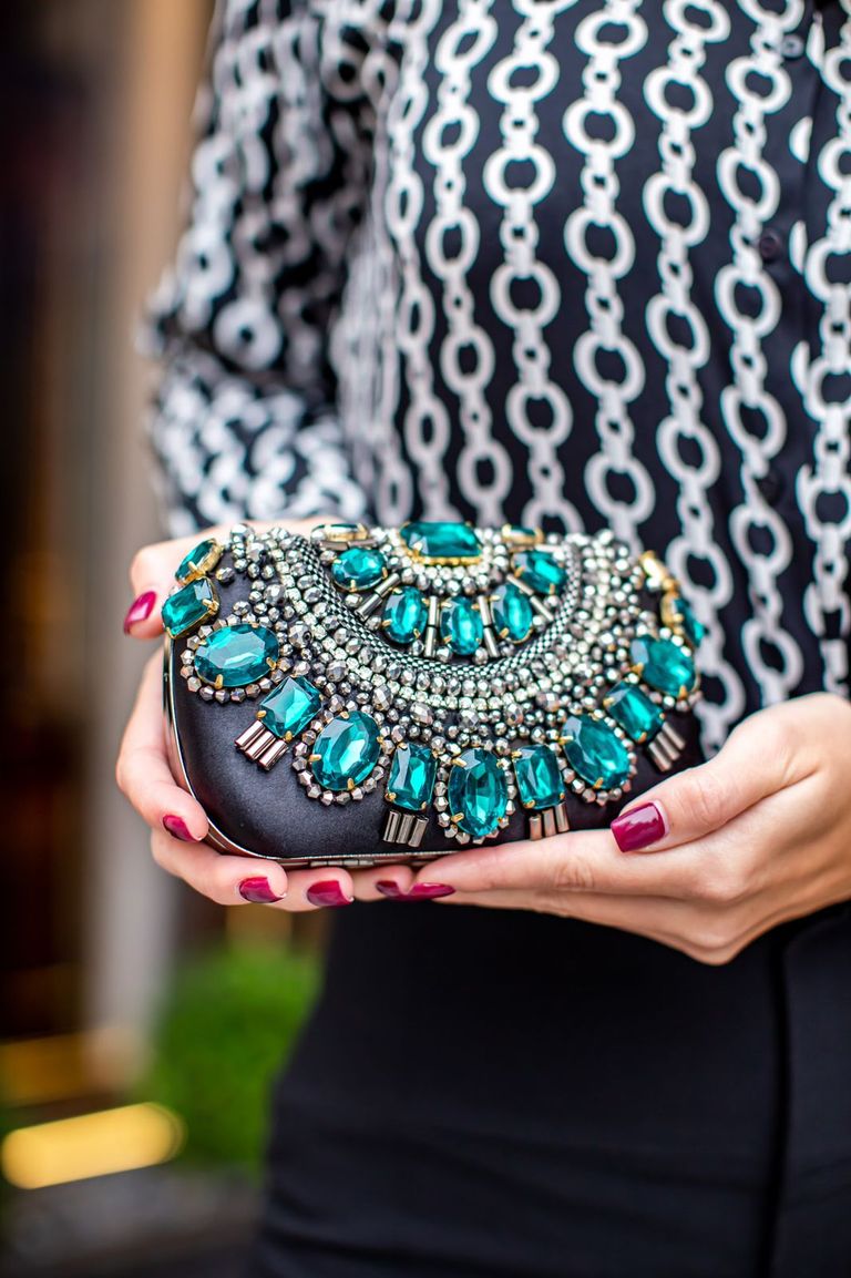 قبعات رنا دبوس