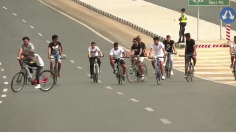 القاهرة تخصص مسارًا آمنًا للدراجات كل جمعة