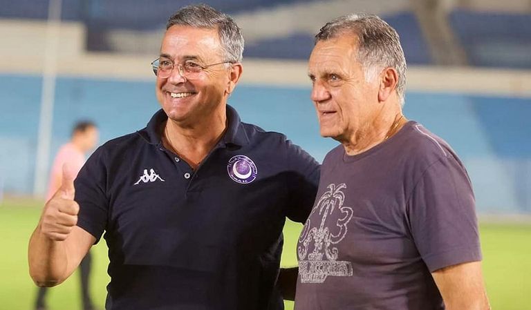 الهلال ضد المريخ