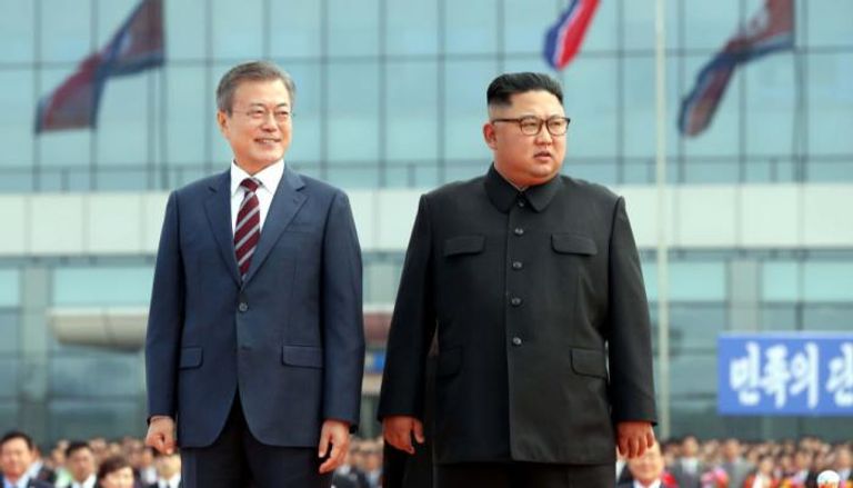 زعيما الكوريتين خلال لقاء سابق
