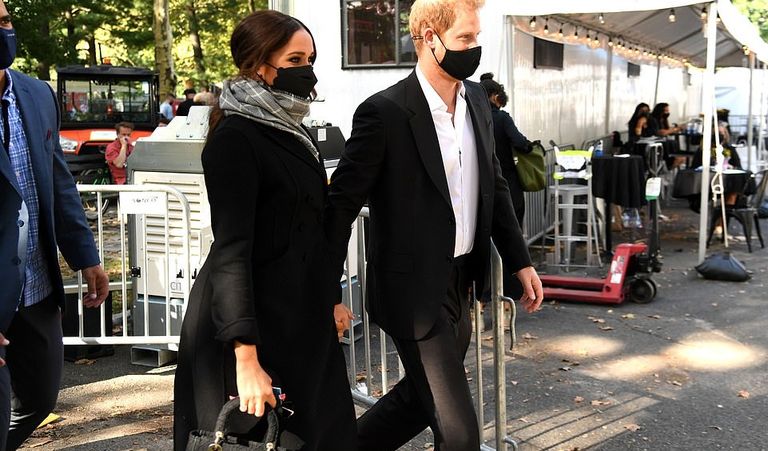 الأمير هاري وميجان ماركل أثناء تصويرهما فيديو في نيويورك