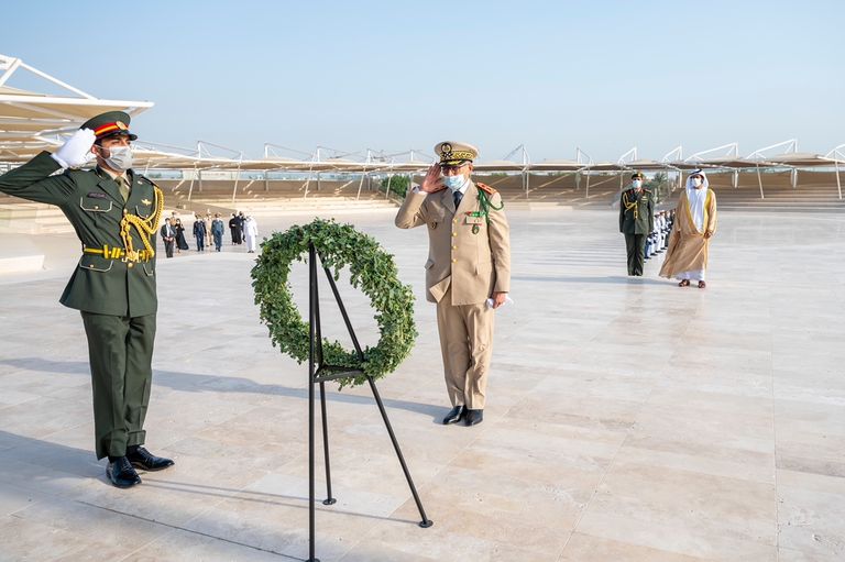 جانب من زيارة المفتش العام للجيش المغربي للإمارات