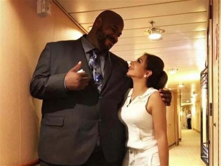 سوزان نجم الدين ومرافقها الشخصي