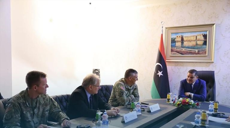 الجنرال ستيفين تاونسند خلال لقاء الدبيبة