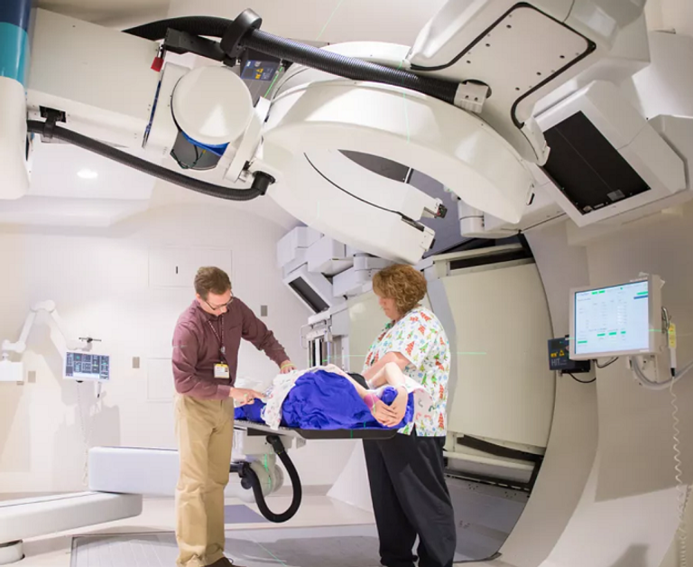 العلاج الإشعاعي قد يسبب ظهور أورام أخرى بعد 5 سنوات عند بعض الأطفال