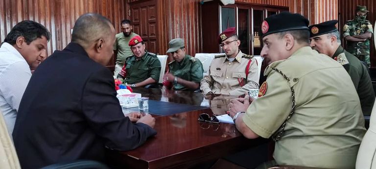 جانب من لقاء قيادات الجيش الوطني وعمداء بلديات جنوب ليبيا