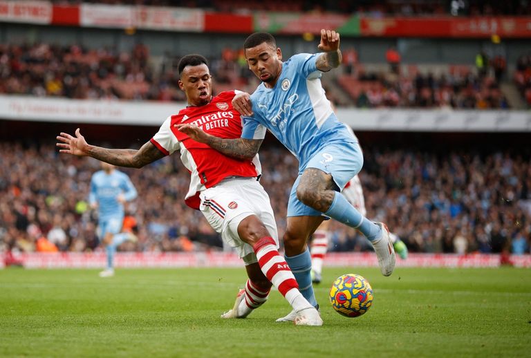 أرسنال ضد مان سيتي 