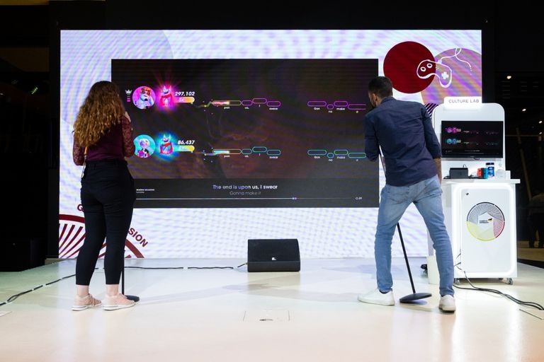 أمسيات الكاريوكي في إكسبو دبي