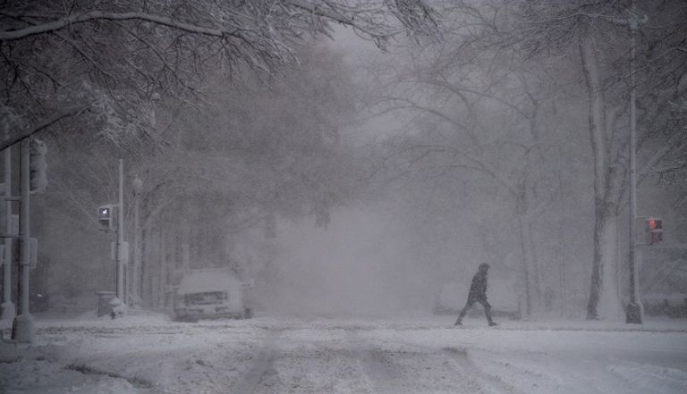 عاصفة ثلجية تضرب الساحل الشرقي لأمريكا