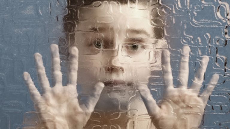 يجب على الأم ملاحظة سلوك الرضيع التواصلي بدقة