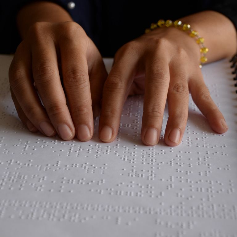 العالم يحتفي بلغة برايل في 4 يناير من كل عام