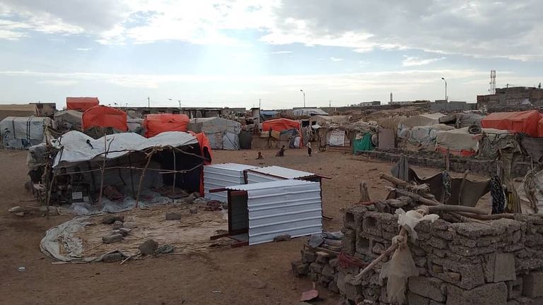 غالبية مخيمات النازحين في اليمن تفتقد الرعاية التوليدية