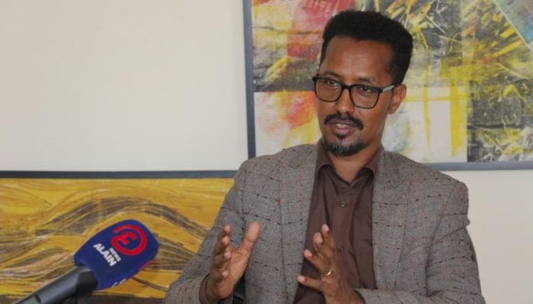 مدير مدرسة "ألفلج سلام" للفنون بإثيوبيا جنهو أدان