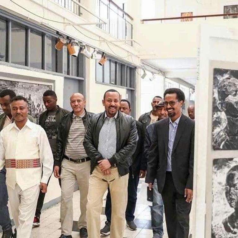 مدير مدرسة "ألفلج سلام" للفنون بإثيوبيا جنهو أدان