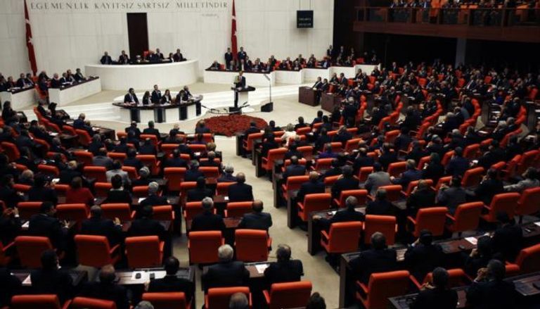 البرلمان التركي خلال انعقاد إحدى جلساته