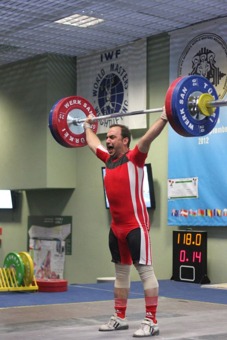 بطل رفع الأثقال اللبناني خضر عليوان بطل رفع الأثقال اللبناني خضر عليوان