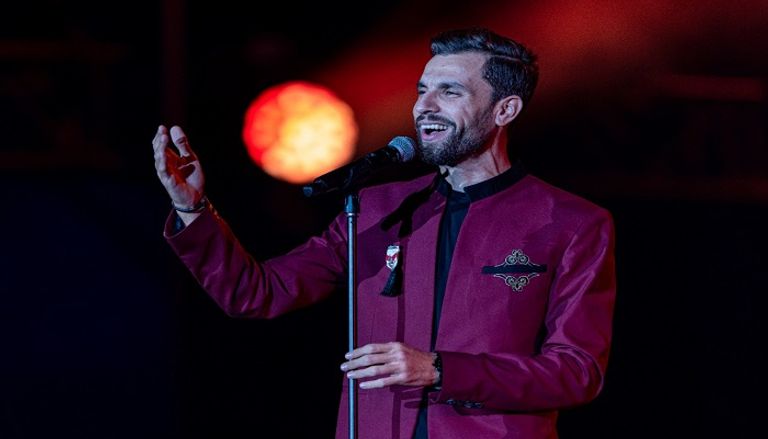 النجمة التونسية لطيفة