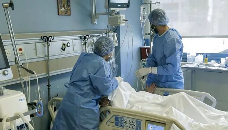 العلماء يبحثون قدرة المتحور الفرنسي على مقاومة اللقاحات