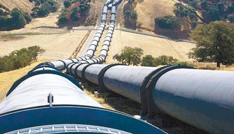 خط أنبوب الغاز المغاربي- الأوروبي سفينة لنقل شحنات الغاز تابعة لشركة سوناطراك الجزائرية - أرشيفية
