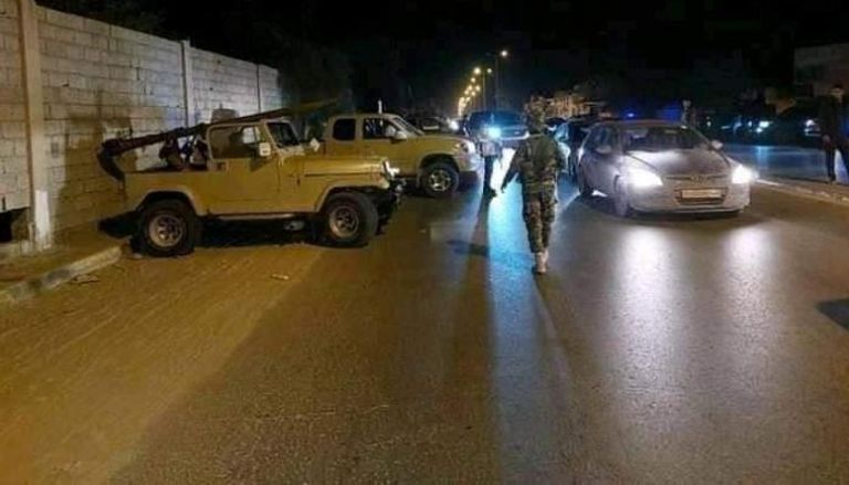 تحشيدات عسكرية في مدينة طرابلس غرب ليبيا أمس 
