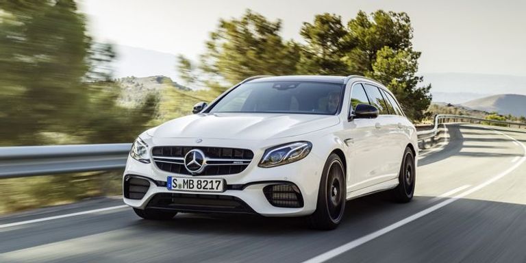 طراز Mercedes-AMG E63S Estate طراز VW Golf R SportWagen