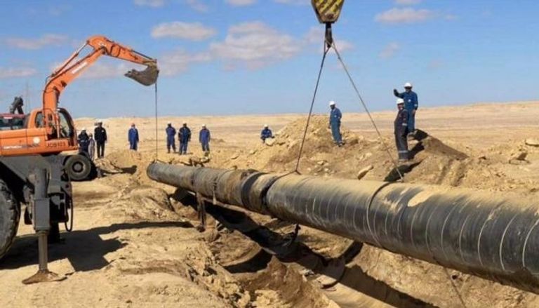 صيانة خط النفط الرئيسي في ليبيا