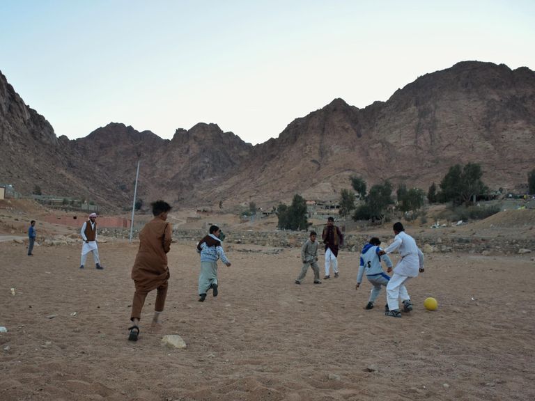 لعب كرة القدم في سانت كاترين