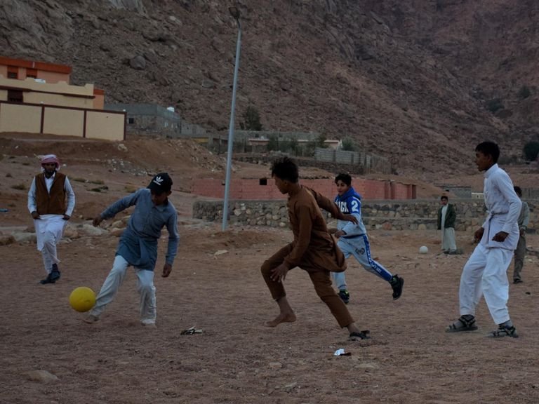 لعب كرة القدم في سانت كاترين