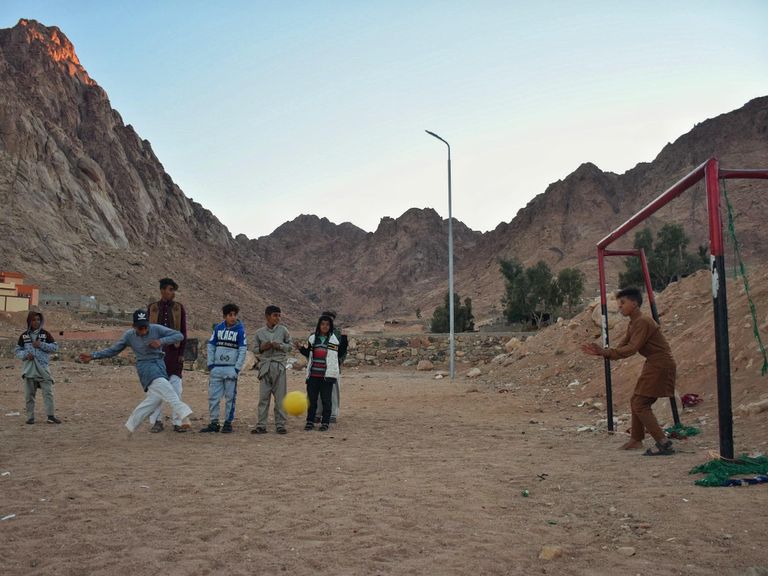 لعب كرة القدم في سانت كاترين