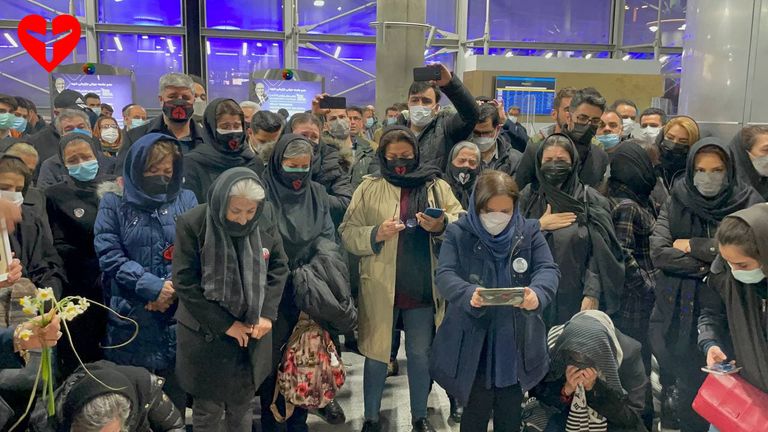 ذوو ضحايا الطائرة الأوكرانية من الإيرانيين بانتظار عدالة غائبة