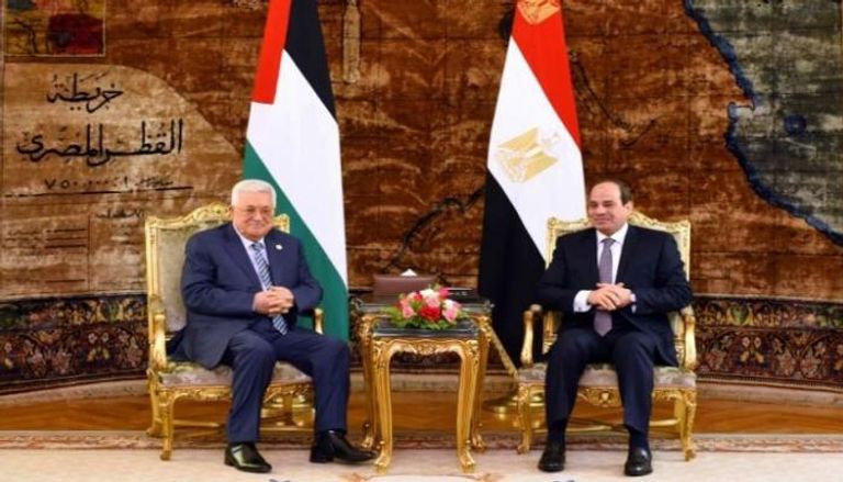 لقاء سابق للرئيسين المصري عبدالفتاح السيسي والفلسطيني محمود عباس