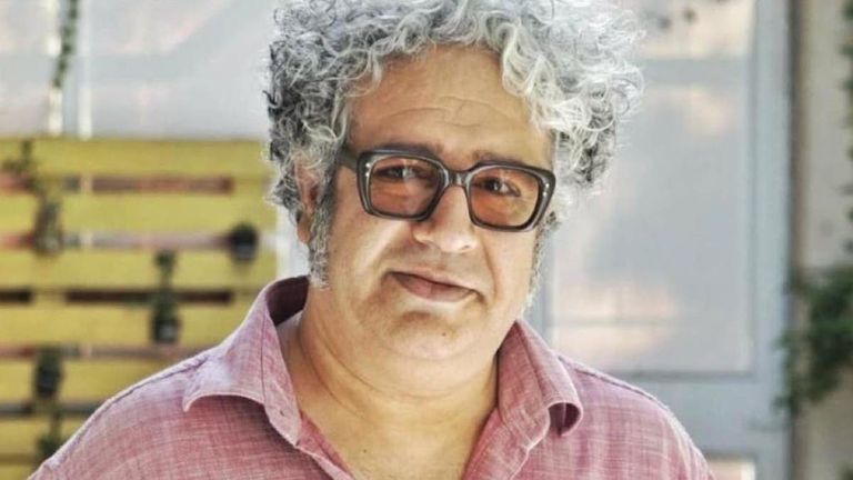 بكتاش آبتين الشاعر والكاتب الإيراني المعارض بكتاش آبتين