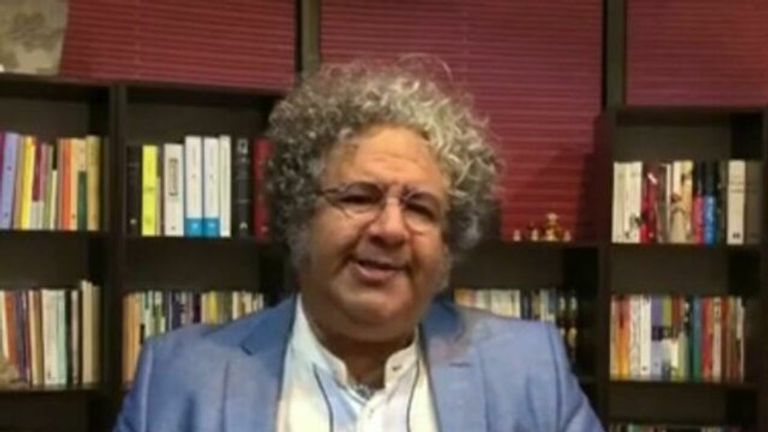 بكتاش أبتين الأديب والمخرج السينمائي البارز