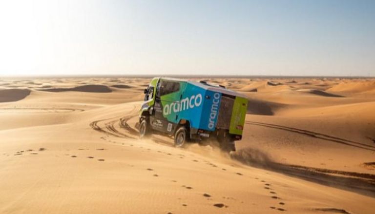 أرامكو ترعى أول شاحنة بالعالم تعمل بالهيدروجين خلال سباق رالي داكار