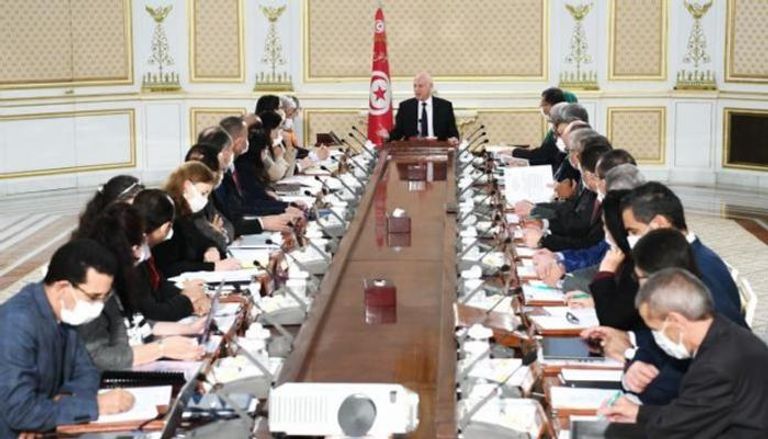 الرئيس التونسي قيس سعيد خلال جلسة أعمال مجلس الوزراء