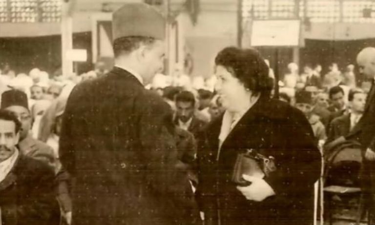 مليكة الفاسي رفقة السلطان الراحل محمد الخامس - أرشيف