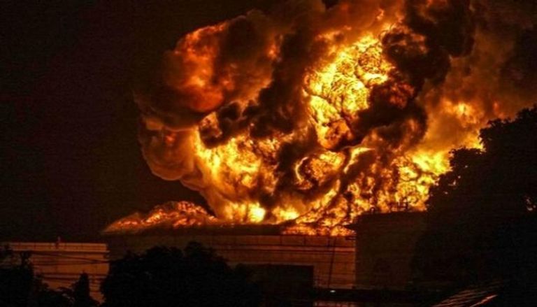 صورة متداولة لحريق مجمع البتروكيماويات بإيران 