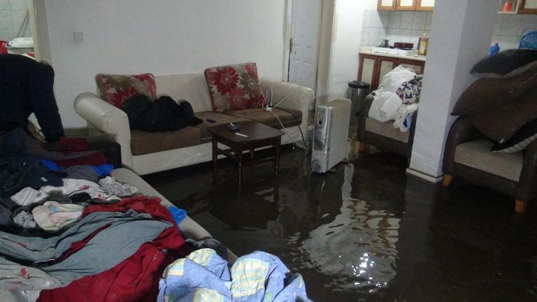 تداعيات الأمطار بإحدى مناطق الولاية التركية