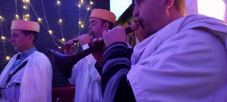 فرقة الطبابلة الجزائرية لإحياء السنة الأمازيغية فرقة الطبابلة الجزائرية لإحياء السنة الأمازيغية