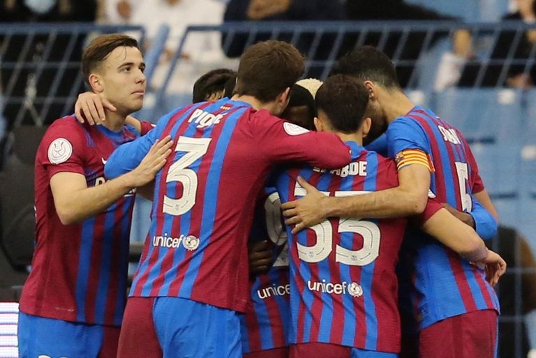 برشلونة ضد ريال مدريد في كلاسيكو السوبر الإسباني