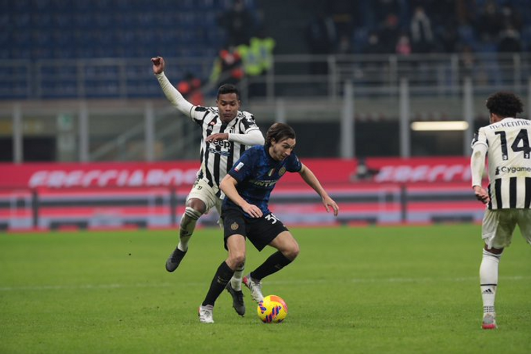 إنتر ميلان ضد يوفنتوس