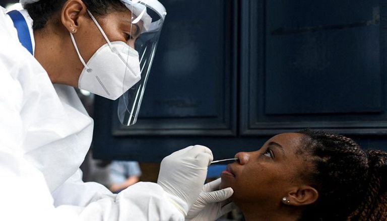 العالم يتوسع في الفحوصات لمحاصرة كورونا