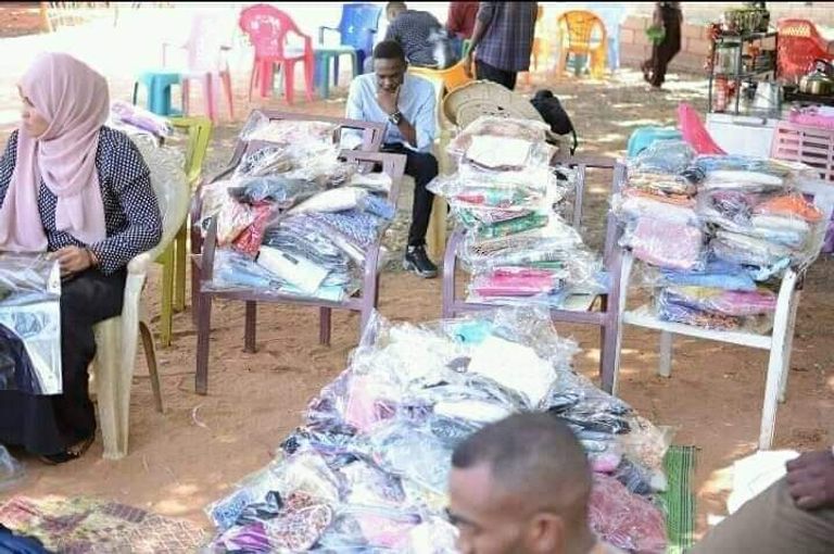 متطوعون بمبادرة "كسوة شتاء"