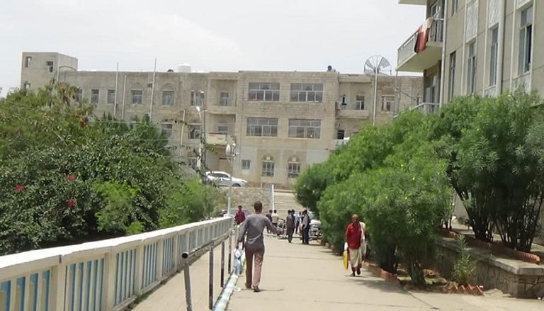 جانب من أضرار مادية بمسجد جوار مستشفى الثورة