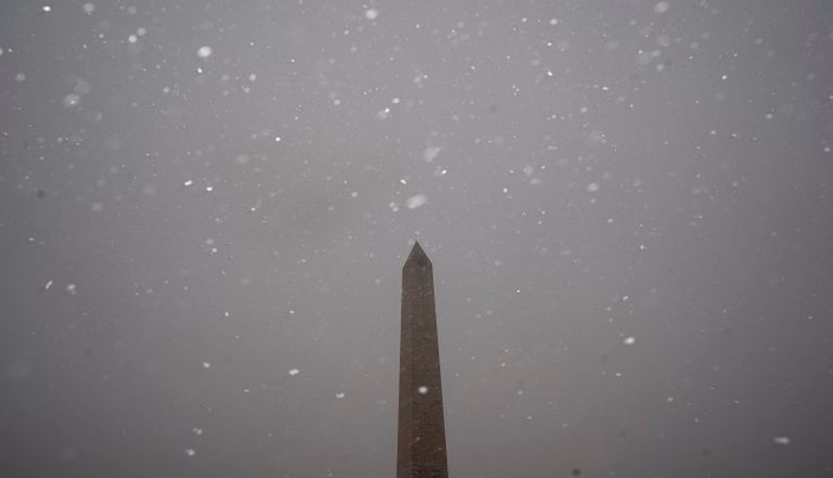 عاصفة ثلجية تجتاح شوق الولايات المتحدة الأمريكية