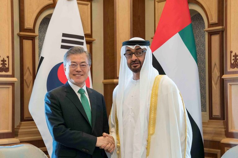 الشيخ محمد بن راشد آل مكتوم ورئيس كوريا الجنوبية